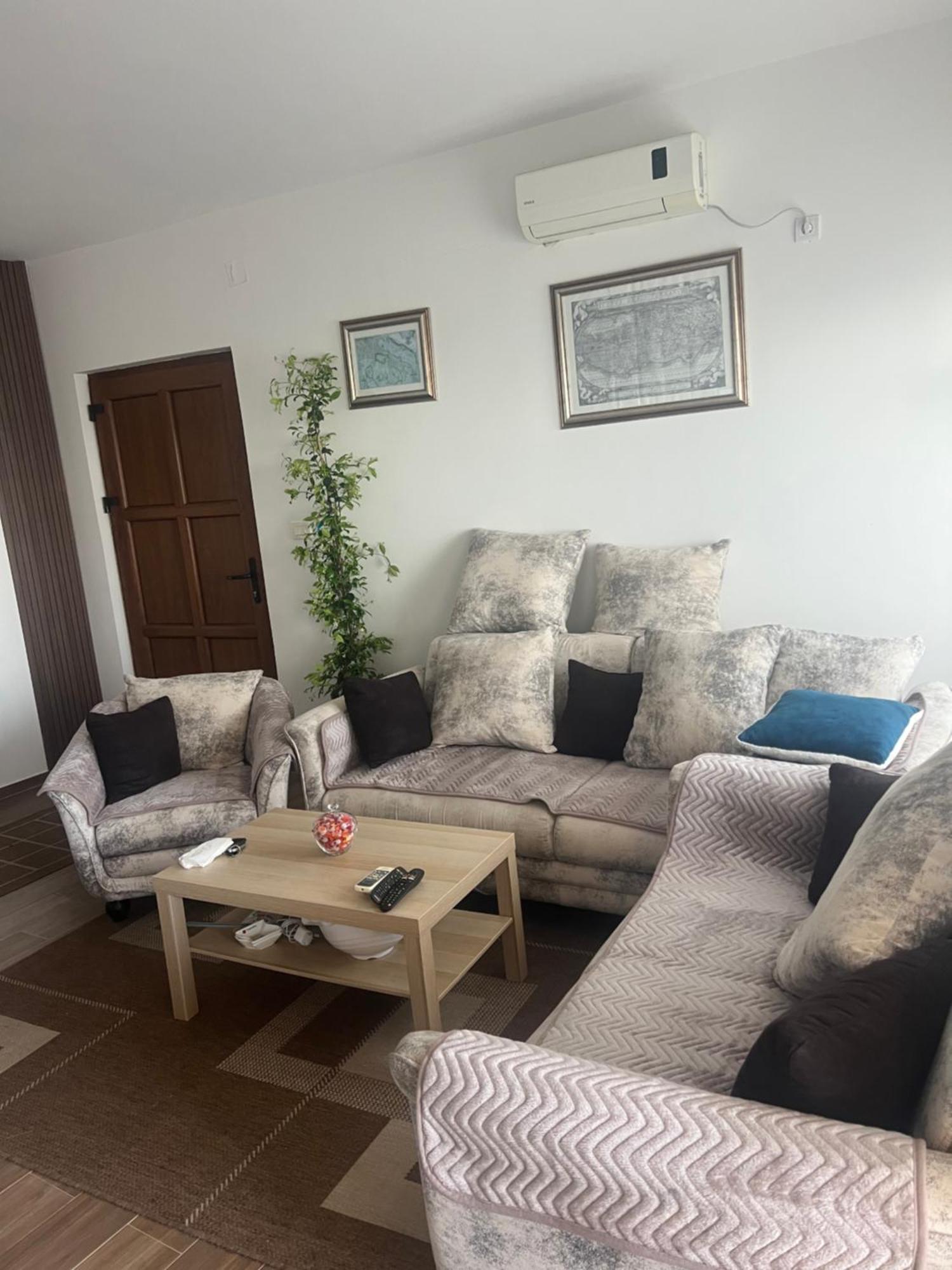 Villa Ladera Lapcici Budva Luaran gambar